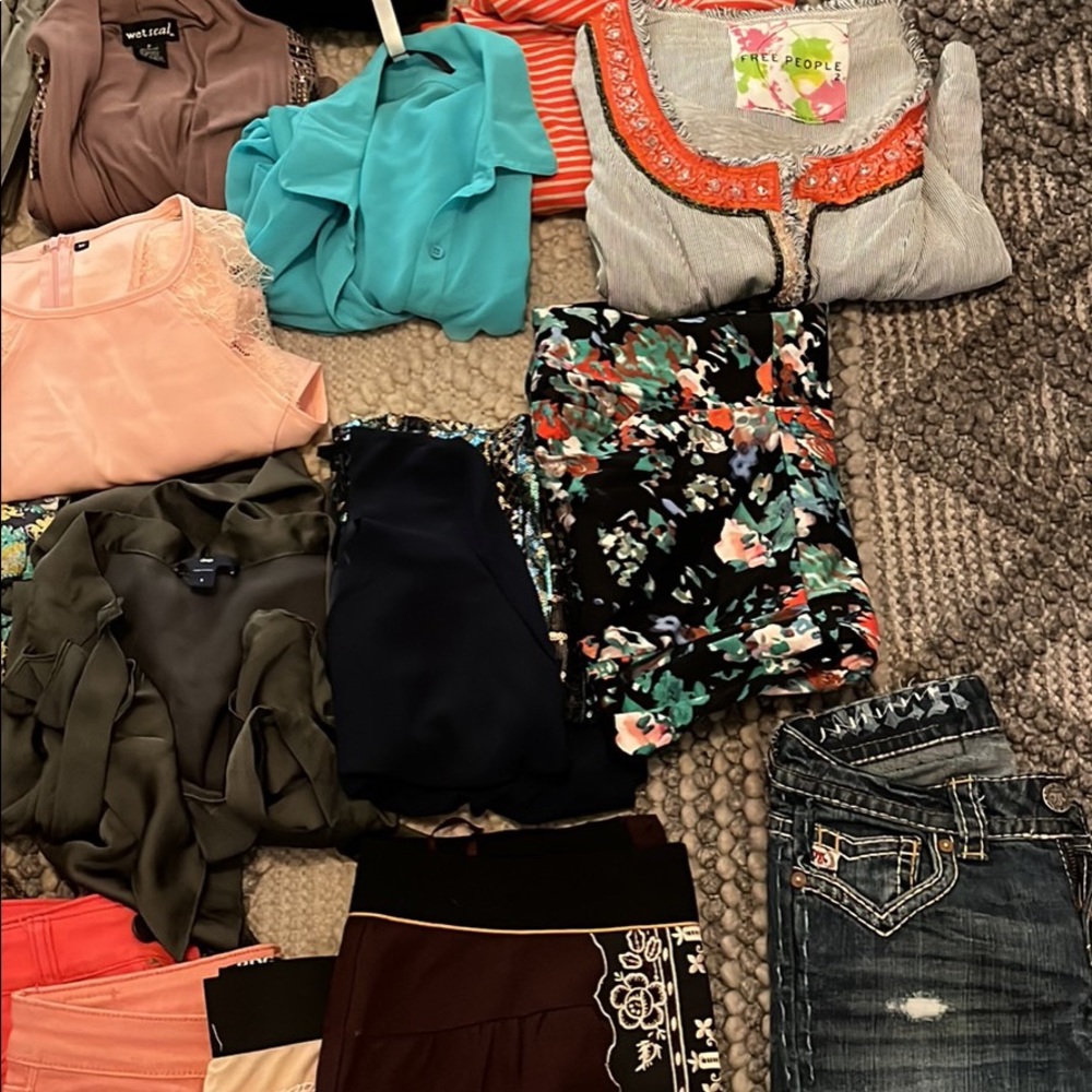 Women’s clothing lot